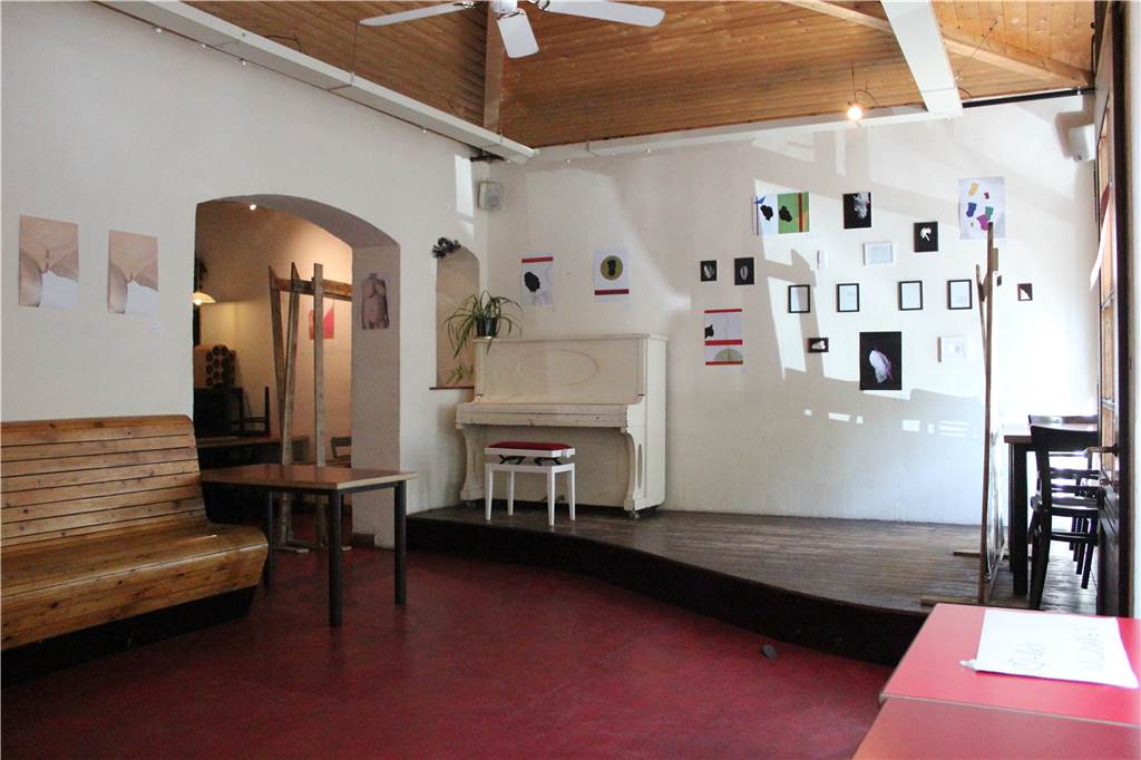 Neues Restaurant kredenzt 5-Gänge-Menüs aus geretteten Lebensmitteln Auf rund 50 Quadratmetern bietet das Team um Fabulos jeden Freitag einen Mittagstisch sowie ein 5-Gänge-Menü aus geretteten Lebensmitteln an.