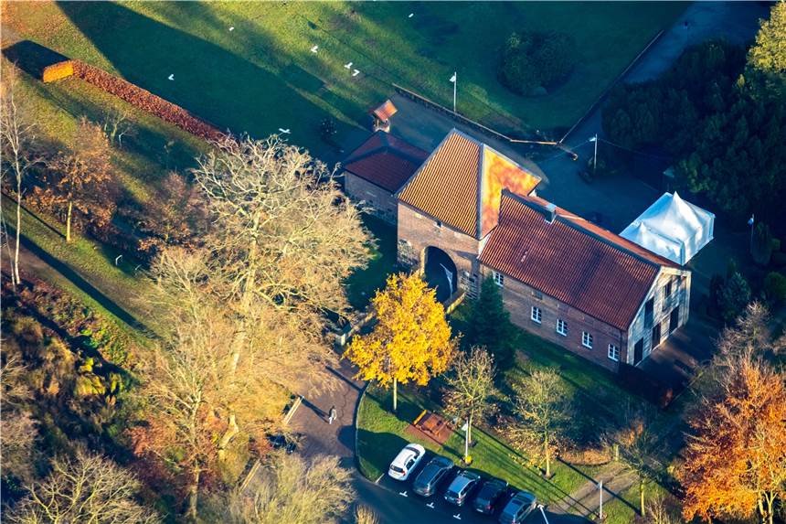 „Winter auf Schloss Sythen“ wird verlegt – Tickets bleiben gültig Auf Schloss Sythen wird in diesem Jahr noch der Winter gefeiert - nur wann anders, als eigentlich geplant.