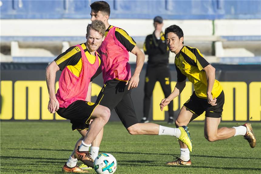 BVB stellt Schürrle und Kagawa frei - Testspiele im Trainingslager stehen fest Auf Vereinssuche: Andre Schürrle (l.) und Shinji Kagawa.