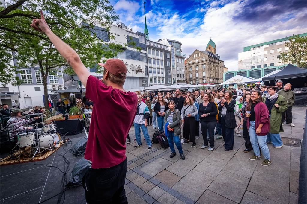 Auf vielen Bühnen in der Innenstadt gab es ab dem Nachmittag Musik.