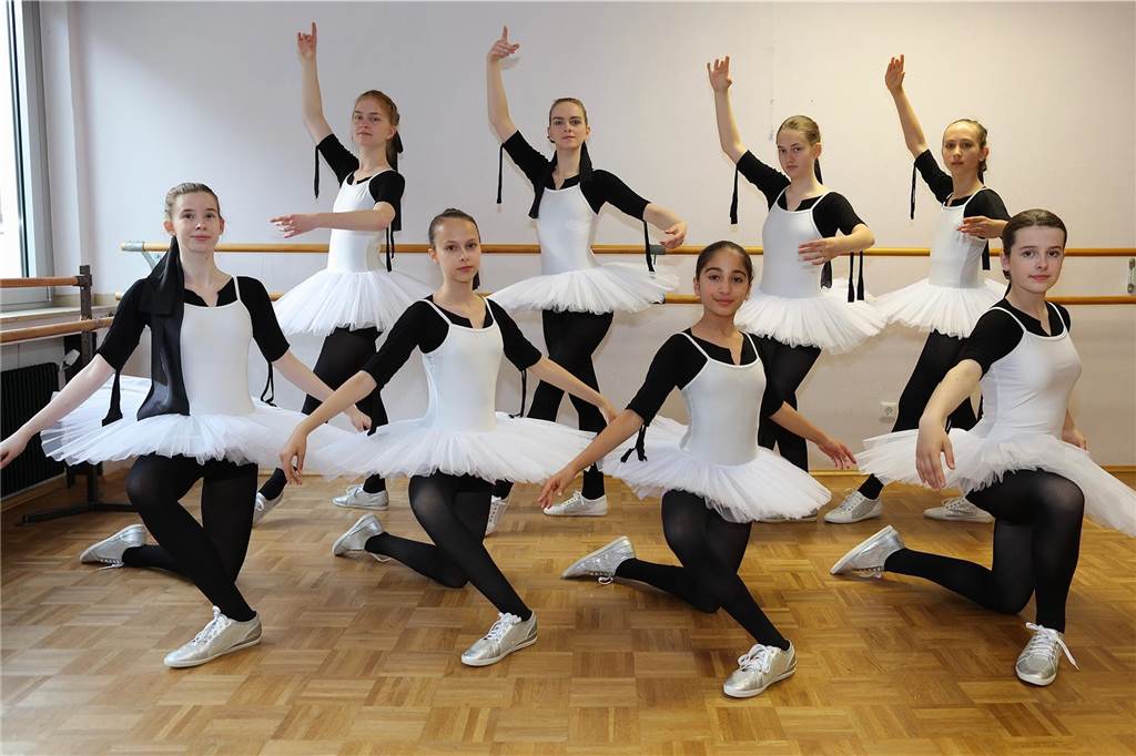 Tanzpädagogin Elouisa Block (23) steigt in Kinderballettschule ein Proben für Auftritt Norstadtoper