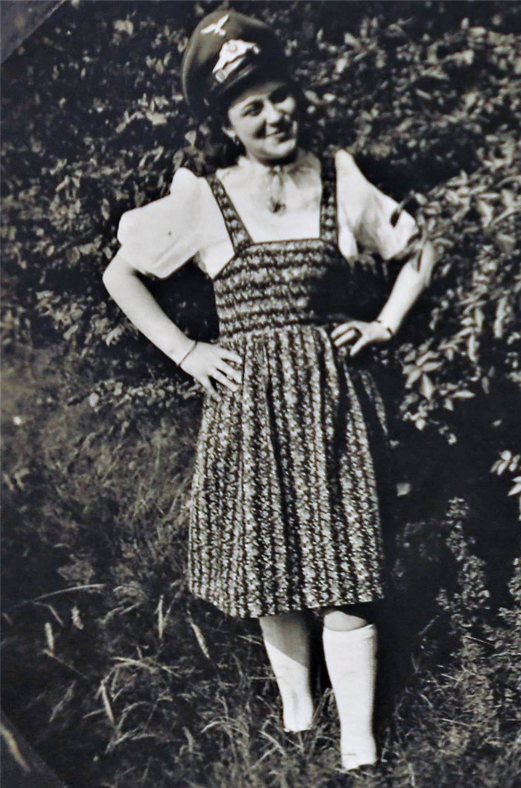 Lünerin Anna Krohn feiert 100 Jahre Geburtstag und ein bewegtes Leben Aufnahme von 1942 mit Mütze ihres Verlobten.