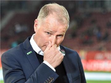 Augsburgs Sportdirektor Stefan Reuter wirft dem Trainer von RB Leipzig Doppelmoral vor. Foto: Stefan Puchner