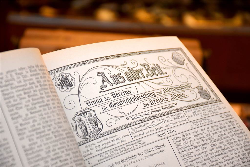 Zwischen Hightech und Zuwanderung: Oldenkott‘s Natz erinnert sich an 1902 "Aus alter Zeit", in den regelmäßig erscheinenden Zeitschriften des Vereins für Geschichtsforschung und Altertumskunde wurden neben der Geschichte der Stadt auch Volkslieder, Gedichte oder aktuelle Ereignisse aufgegriffen.