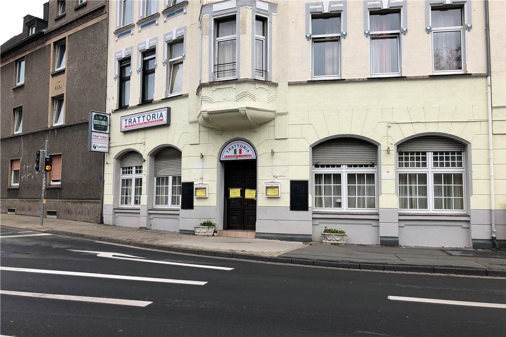 Aus dem griechischen Restaurant Olá Kalá ist für die "Tatort"-Dreharbeiten eine Trattoria geworden – mit italienischer Speisekarte-