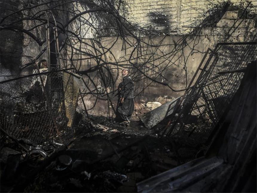 Russland verteidigt Luftangriffe auf Aleppo Ausgebombt: Douma nach einem Luftangriff. Foto: Mohammed Badra