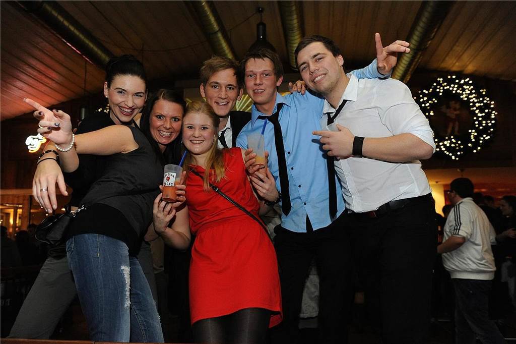 Ausgelassen wurde damals im Lakeside Inn in Haltern gefeiert.