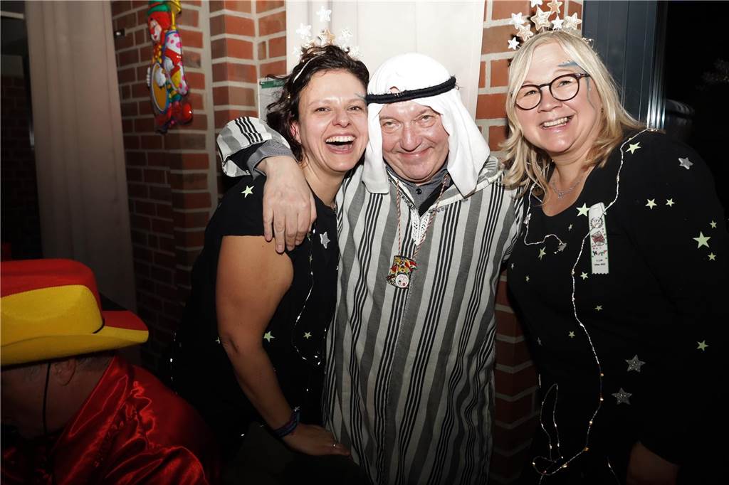 Ausgelassene Stimmung beim Pfarrkarneval St. Vitus.