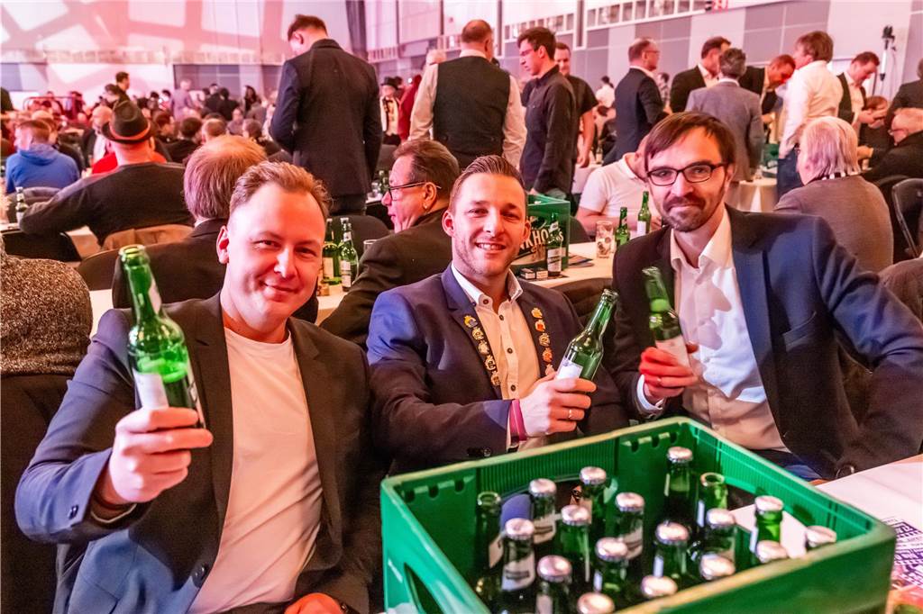 Der närrische Rat lud ein: Das war die 44. Dortmunder Herrensitzung Ausgelassene Stimmung herrschte am 21.1. bei der 44. Herrensitzung des närrischen Rats in der Westfalenhalle.
