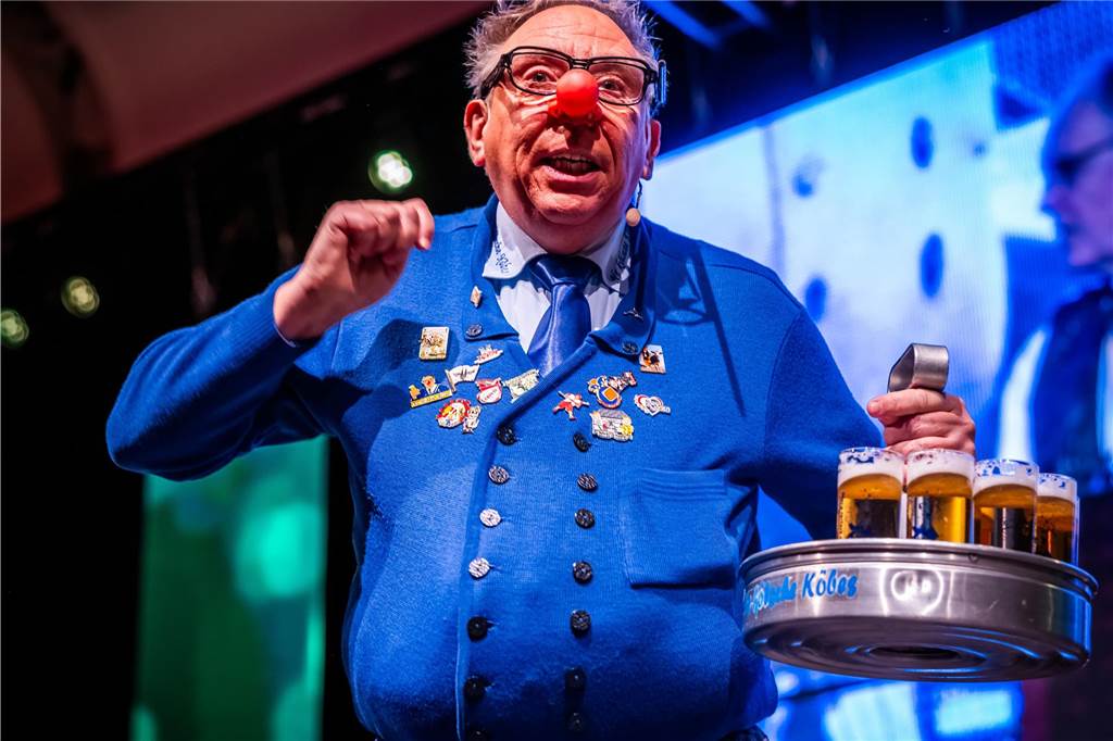 Der närrische Rat lud ein: Das war die 44. Dortmunder Herrensitzung Ausgelassene Stimmung herrschte am 21.1. bei der 44. Herrensitzung des närrischen Rats in der Westfalenhalle.