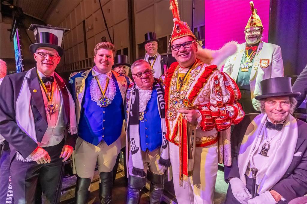 Der närrische Rat lud ein: Das war die 44. Dortmunder Herrensitzung Ausgelassene Stimmung herrschte am 21.1. bei der 44. Herrensitzung des närrischen Rats in der Westfalenhalle.