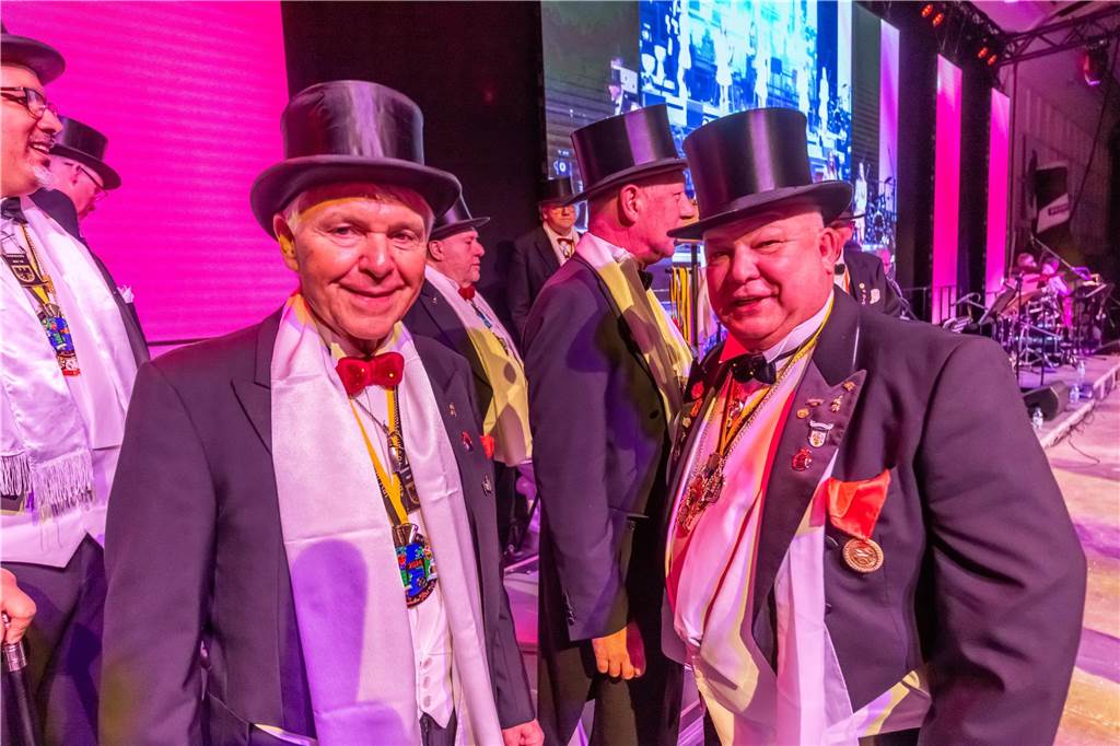 Der närrische Rat lud ein: Das war die 44. Dortmunder Herrensitzung Ausgelassene Stimmung herrschte am 21.1. bei der 44. Herrensitzung des närrischen Rats in der Westfalenhalle.