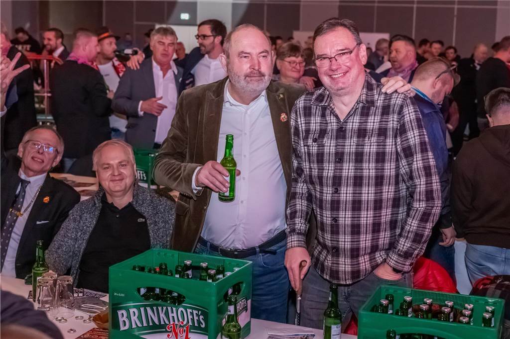Der närrische Rat lud ein: Das war die 44. Dortmunder Herrensitzung Ausgelassene Stimmung herrschte am 21.1. bei der 44. Herrensitzung des närrischen Rats in der Westfalenhalle.