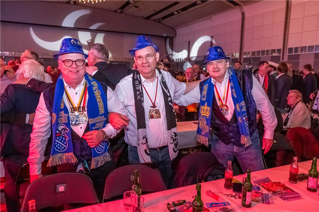Der närrische Rat lud ein: Das war die 44. Dortmunder Herrensitzung Ausgelassene Stimmung herrschte am 21.1. bei der 44. Herrensitzung des närrischen Rats in der Westfalenhalle.