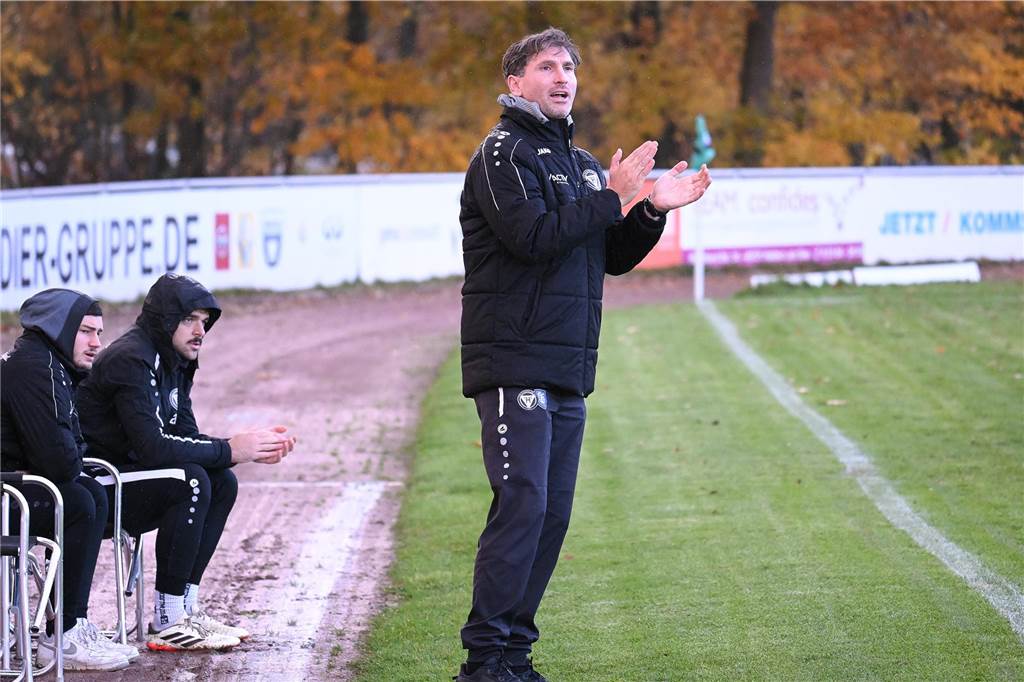 Ausgerechnet gegen das Tabellenschlusslicht Vorwärts Wettringen gab es nach vier ungeschlagenen Spielen die erste Niederlage für den TuS Haltern, der sich mit 0:1 geschlagen geben musste.