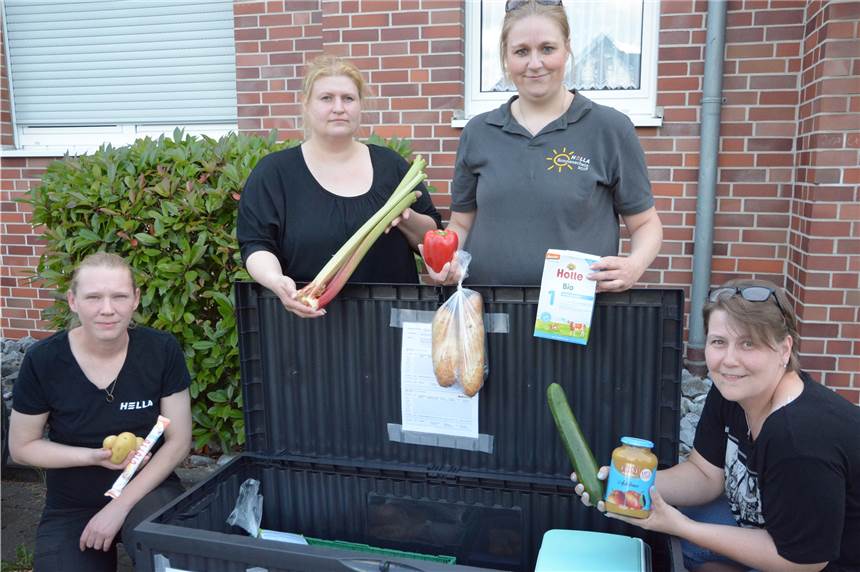 Foodsharing-Verantwortliche aus Werne freuen sich über Klimaschutzpreis Ausgezeichnetes Engagement: Die Lebensmittelretter („Foodsaver“ um Karina Psoch (2.v.r.) wurden mit dem Innogy-Klimaschutzpreis ausgezeichnet.