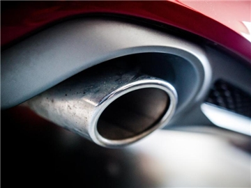 Auspuff eines Audi A7 mit einem V6 Dieselmotor. Foto: Christoph Schmidt