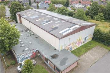 Ausweichen in die Schulsporthalle: Das ist derzeit die einzige echte Möglichkeit für den PSV Bork. In der Halle dürfte es nun noch enger werden als bisher.