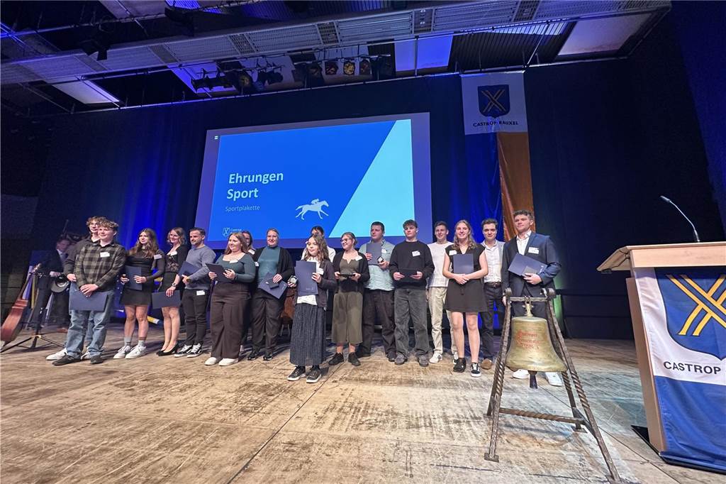 Auszeichnungen und Ehre für die geleistete ehrenamtliche Arbeit gab es am Samstagabend beim Neujahrsempfang der Stadt Castrop-Rauxel in der Europahalle.