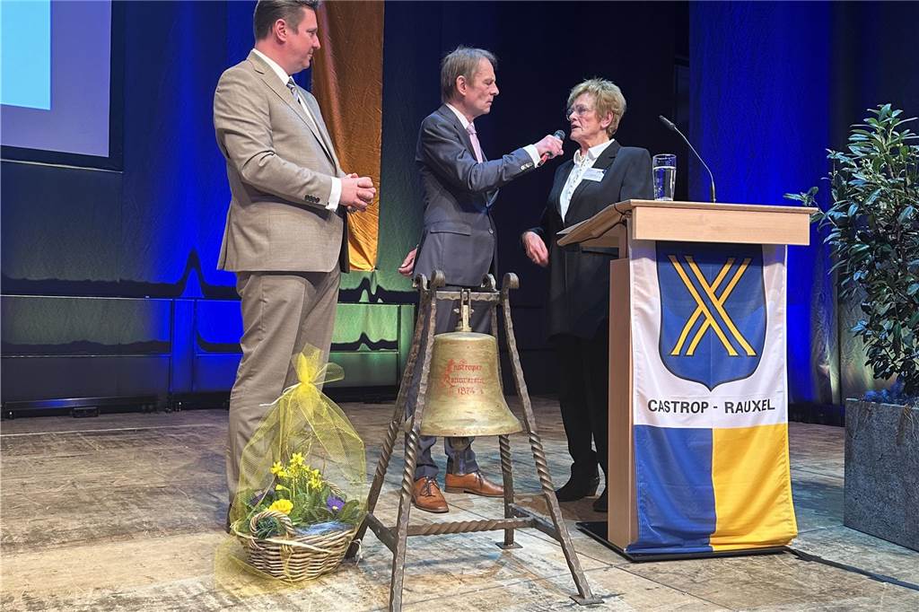 Auszeichnungen und Ehre für die geleistete ehrenamtliche Arbeit gab es am Samstagabend beim Neujahrsempfang der Stadt Castrop-Rauxel in der Europahalle.