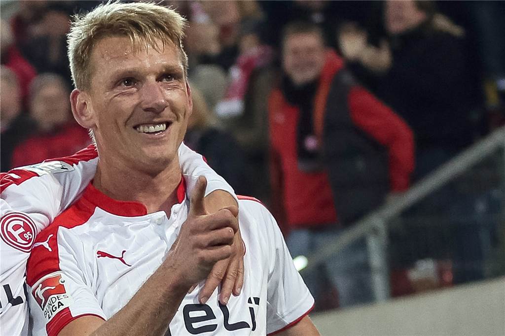 Ex-Profis bei Amateuren: Ehemaliger Bundesliga-Spieler wechselt zu Bezirksligist Axel Bellinghausen ist eine wahre Fortuna-Legende. Nun wechselt er in die Bezirksliga.