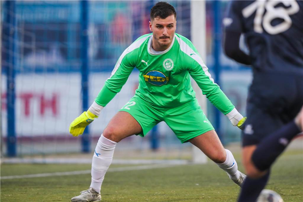 Torhüter-Karussell in Dortmund: FC Brünninghausen tauscht fast komplettes Torwart-Team aus Azmir Alisic muss sich zur neuen Saison einen neuen Klub suchen.
