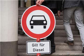 Baden-Württemberg scheiterte vor dem Verwaltungsgericht mit dem Versuch, durch Nachrüstungen älterer Motoren Fahrverbote zu verhindern. Foto: Marijan Murat/Illustration