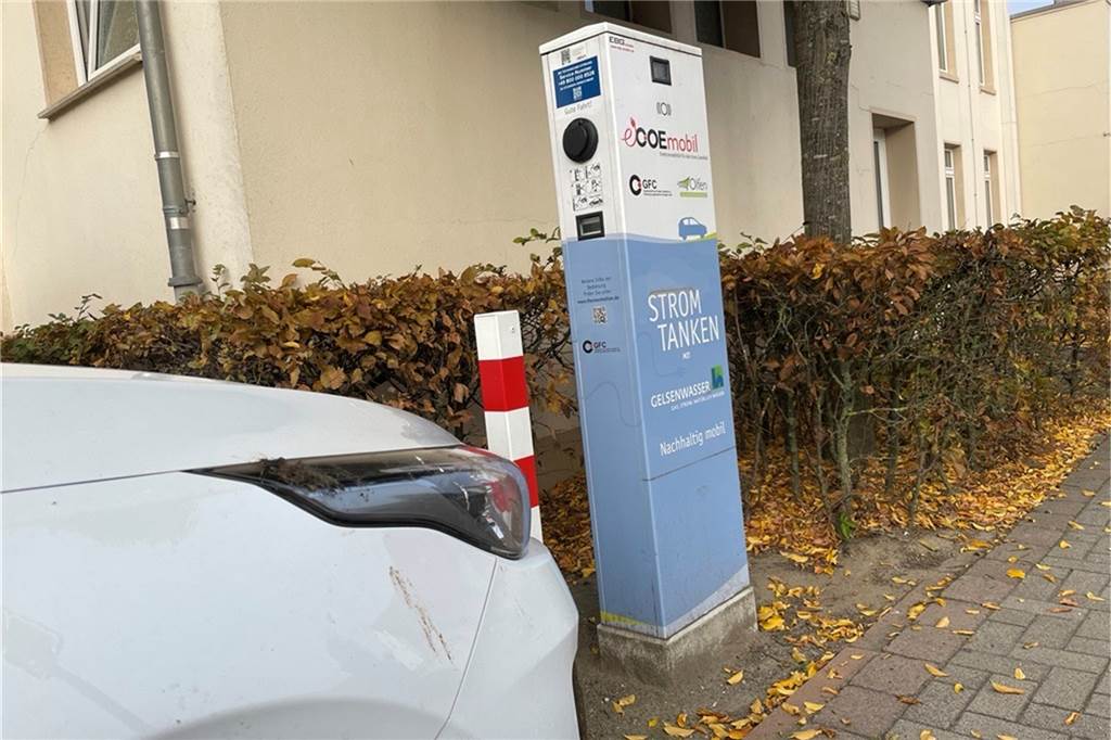 Vier neue Stromtankstellen für Olfen: Netz von E-Ladesäulen wird ausgebaut Bald wird es in Olfen fünf öffentliche Ladepunkte geben.
