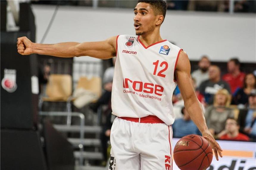 Bamberg verliert bei Žalgiris Kaunas 84:88 Bambergs Maodo Lô gab gegen Kaunas eine starke Vorstellung. Foto: Nicolas Armer