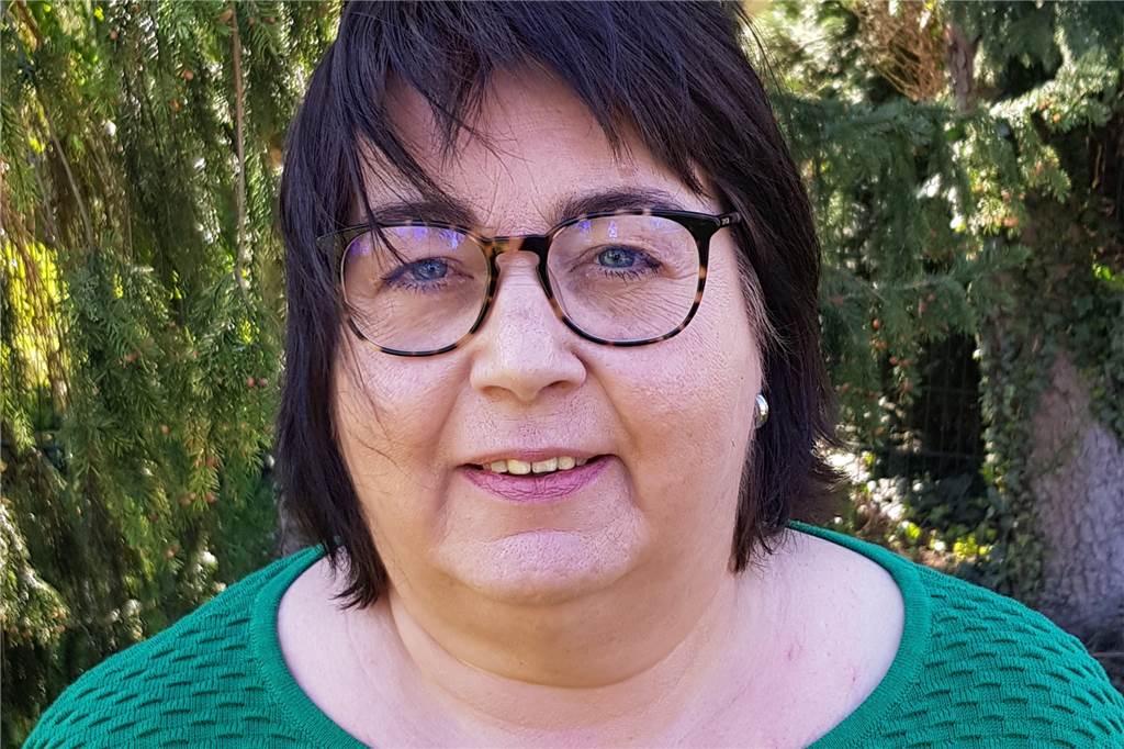 Castrop-Rauxeler Möbel-Händlerin: „Das ist das falsche Signal!“ Barbara Fiolka betreibt mit ihrem Mann das Geschäft Polster+Möbel an der Langen Straße. Das Ehepaar wohnt in Henrichenburg.