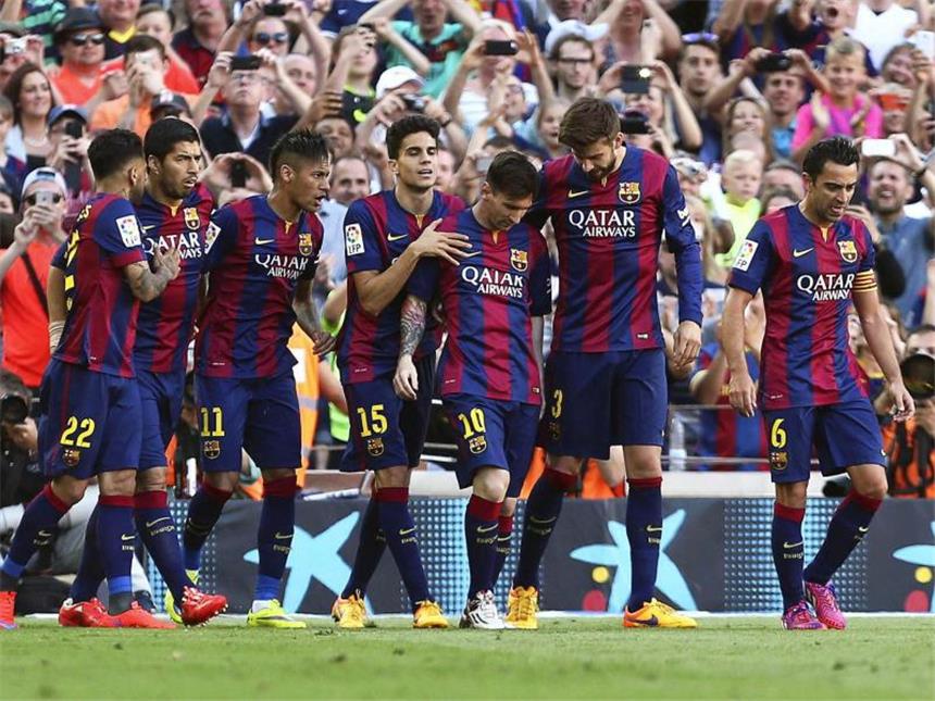 Barcelona bleibt Spitzenreiter: Sieg gegen San Sebastian Barcelona bleibt Tabellenführer der Primera Divison. Foot: Toni Albir Foto: Toni Albir