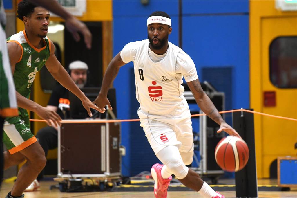 Basketball Regionalliga West, 16. November 2024, Rosa-Parks-Halle, Hertener Löwen - BG Dorsten 77:64.