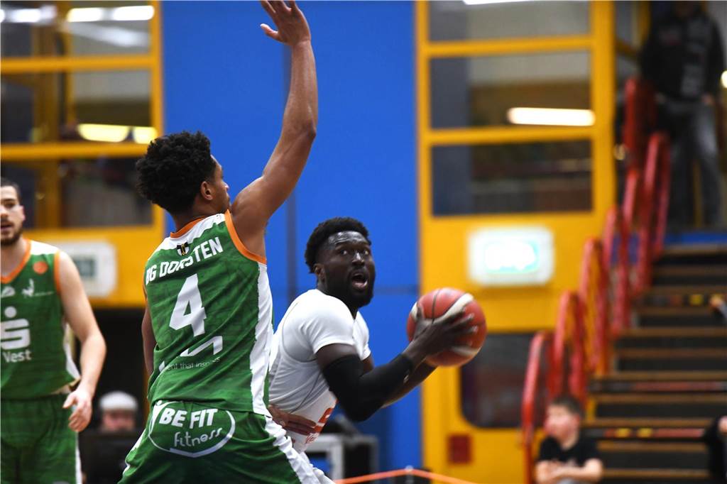 Basketball Regionalliga West, 16. November 2024, Rosa-Parks-Halle, Hertener Löwen - BG Dorsten 77:64.