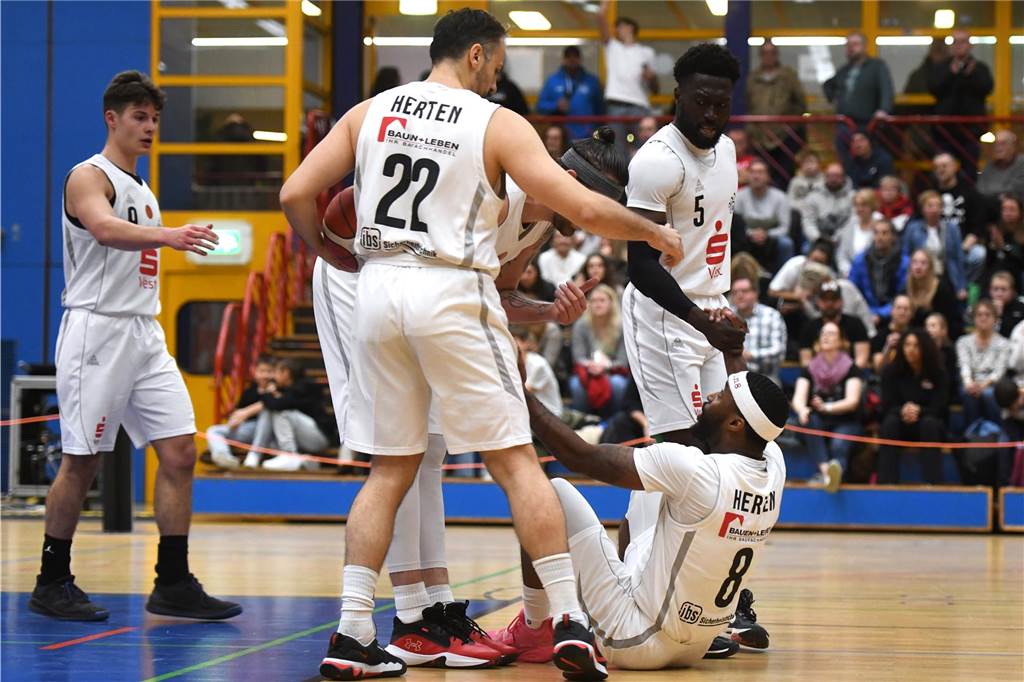 Basketball Regionalliga West, 16. November 2024, Rosa-Parks-Halle, Hertener Löwen - BG Dorsten 77:64.