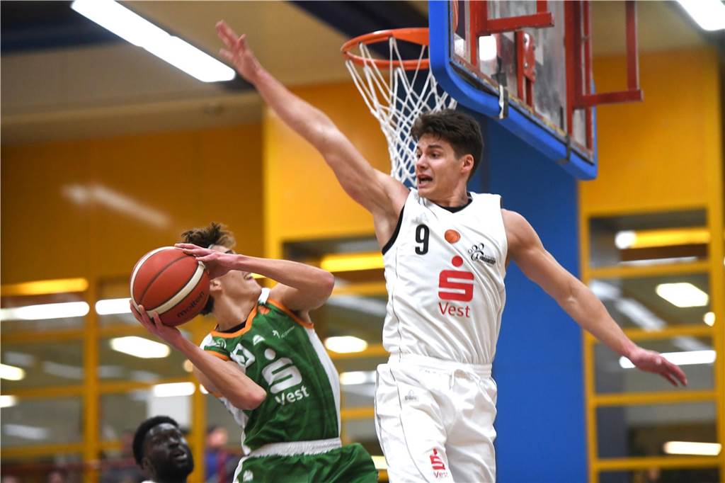 Basketball Regionalliga West, 16. November 2024, Rosa-Parks-Halle, Hertener Löwen - BG Dorsten 77:64.