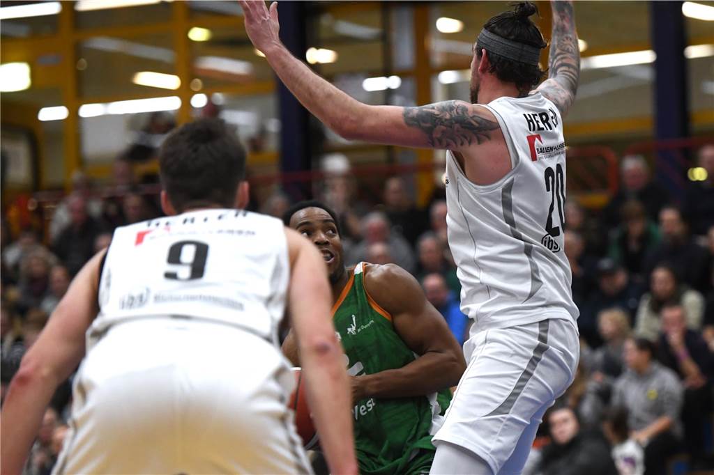 Basketball Regionalliga West, 16. November 2024, Rosa-Parks-Halle, Hertener Löwen - BG Dorsten 77:64.