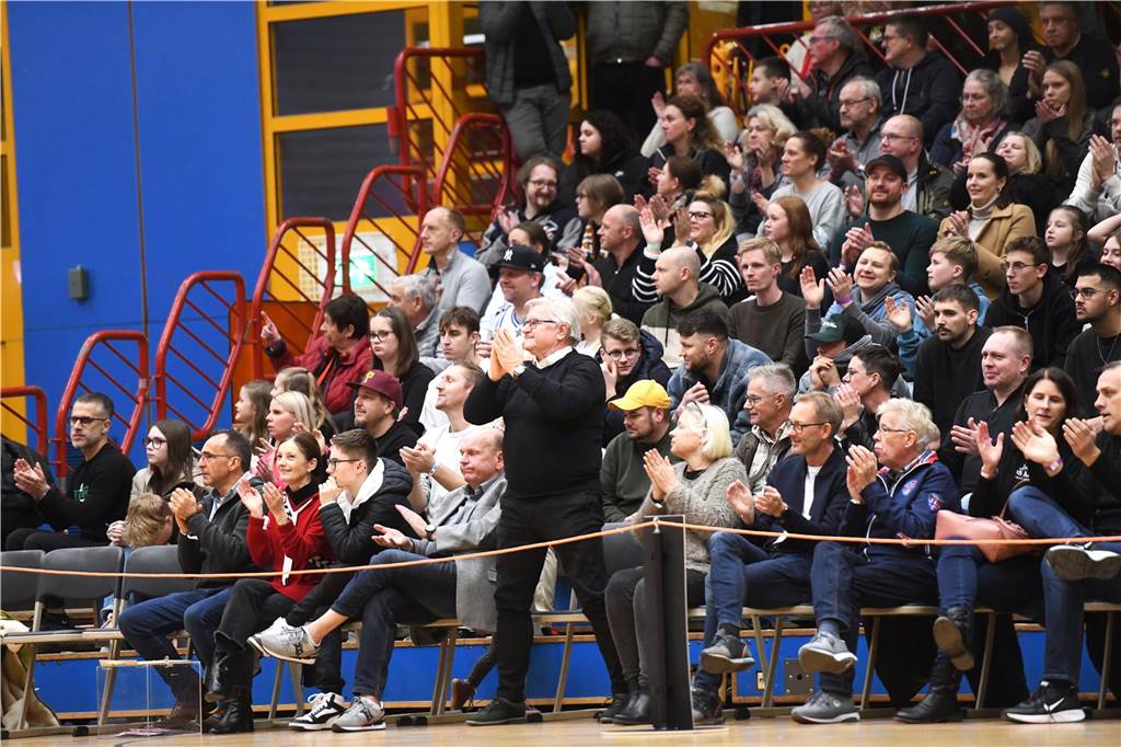 Basketball Regionalliga West, 16. November 2024, Rosa-Parks-Halle, Hertener Löwen - BG Dorsten 77:64.