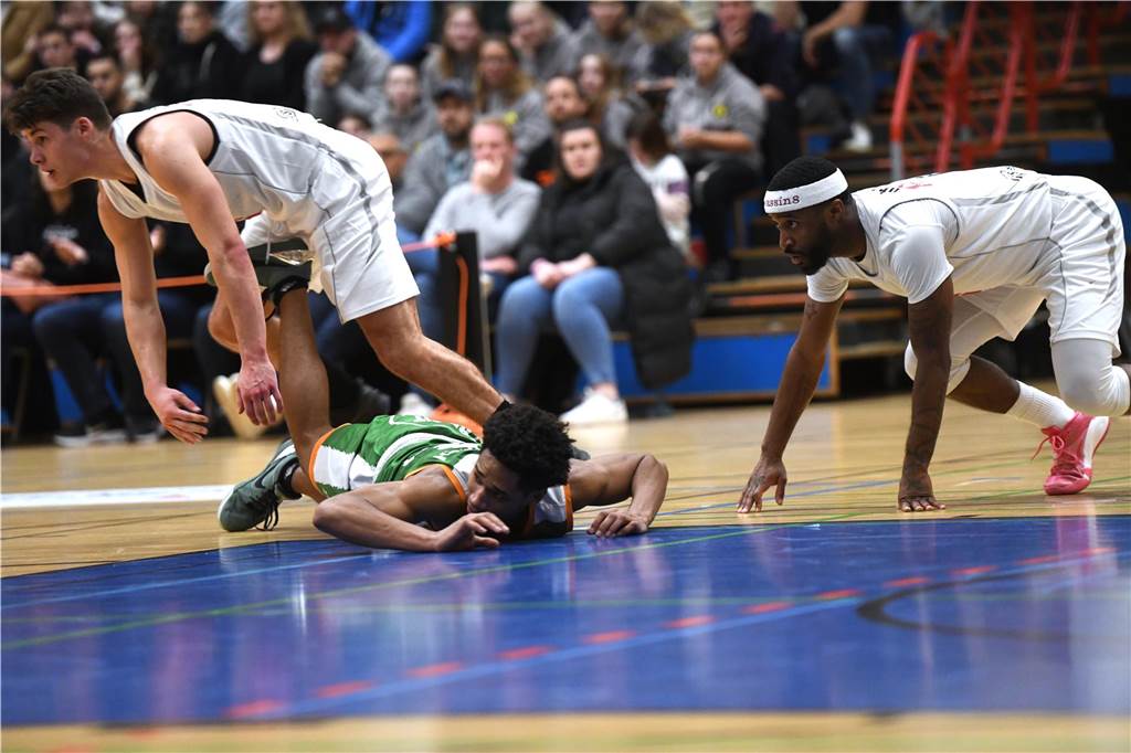 Basketball Regionalliga West, 16. November 2024, Rosa-Parks-Halle, Hertener Löwen - BG Dorsten 77:64.