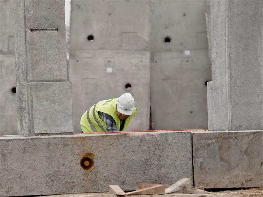 Bundesbank: Deutsche Wirtschaft auf Wachstumskurs Bauarbeiten in Kiel: Die deutsche Wirtschaft wächst dieses Jahr kräftig. Foto: Markus Scholz
