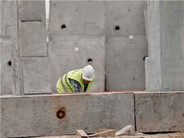 Bauarbeiten in Kiel: Die deutsche Wirtschaft wächst dieses Jahr kräftig. Foto: Markus Scholz