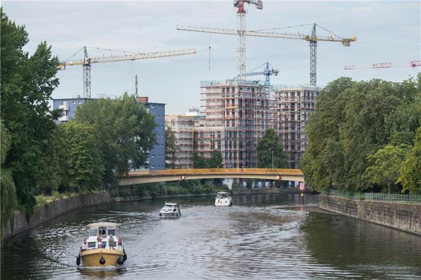 Bauboom schließt Lücken auf dem Wohnungsmarkt nicht Baustelle im Berliner Hansaviertel: Der Bauboom schließt die Lücken auf dem Wohnungsmarkt nicht. Foto: Politik ohne Respekt vor der Justiz? Foto: Arne Immanuel Bänsch