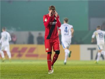 Bayer Leverkusen unterliegt in Lotte nach Elfmeterschießen. Foto: Guido Kirchner