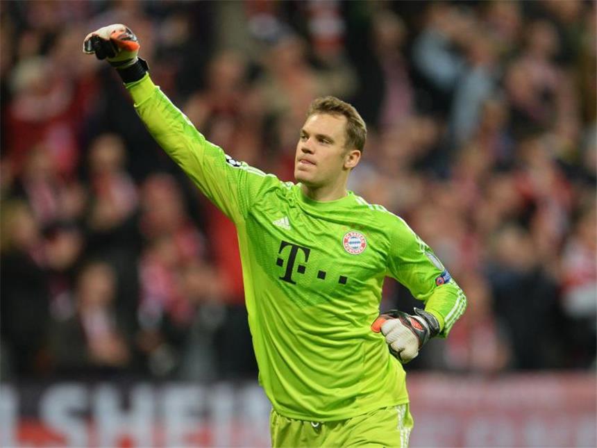 Bayern-Sieg lässt die Schalker Kassen klingeln Bayern-Keeper Torwart Manuel Neuer muss keine Gelbsperre im nächsten Spiel befürchten. Foto: Andreas Gebert