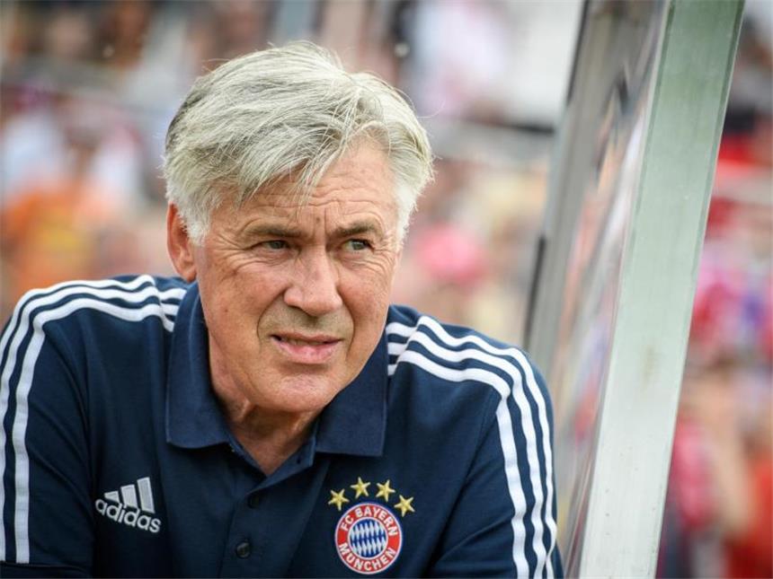 Ancelotti fühlt keinen Druck vor Chelsea-Test Bayern-Trainer Carlo Ancelotti fühlt vor dem Testspiel gegen den FC Chelsea keinen Druck. Foto: Matthias Balk