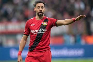 Bayers Karim Bellarabi ist nach einem erlittenen Kreislaufkollaps wieder ins Training eingestiegen. Foto: Bernd Thissen