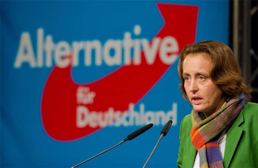 Beatrix von Storch, stellvertretende  Sprecherin des AfD-Bundesvorstandes, auf dem 4. Bundesparteitag der Alternative für Deutschland (AfD) in Hannover.