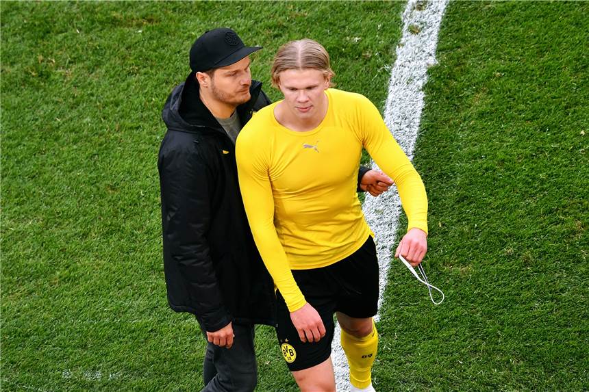 Arrogant und sorglos: Der BVB hinterlässt in Köln einen irritierenden Eindruck Bedient: BVB-Trainer Edin Terzic (l.) und Erling Haaland.
