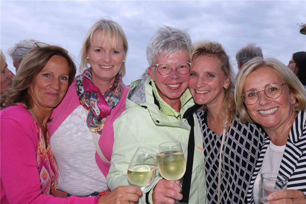 Begeisterte Besucher beim Summer Special mit Wolf Codera.