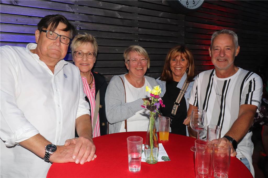 Begeisterte Besucher beim Summer Special mit Wolf Codera.