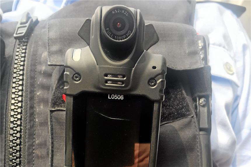 Polizeipräsident will Bodycams für Nordstadt-Beamte Bei Bundespolizisten kann man die Bodycam bereits sehen. Bandermann